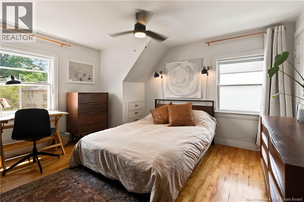 109 Burlington Avenue - 20