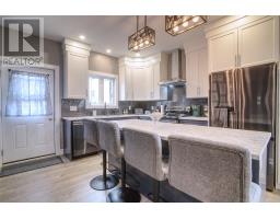 29 Hartland Avenue thumbnail 11