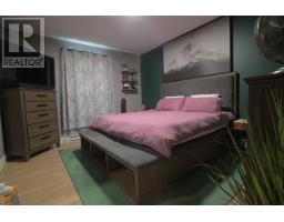 29 Hartland Avenue thumbnail 12