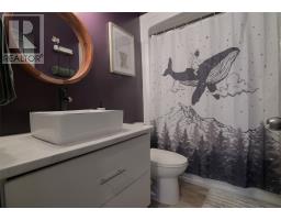 29 Hartland Avenue thumbnail 17