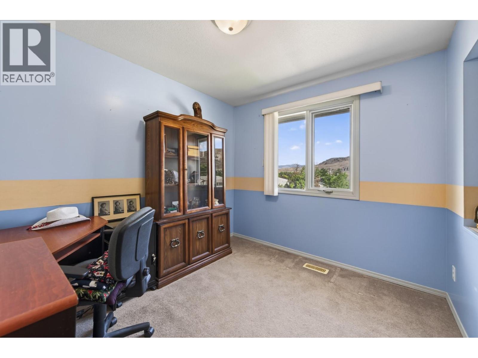 1106 Maclean Crescent - Image 23