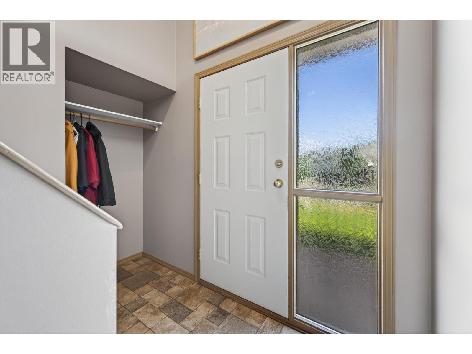 1106 Maclean Crescent - Image 5