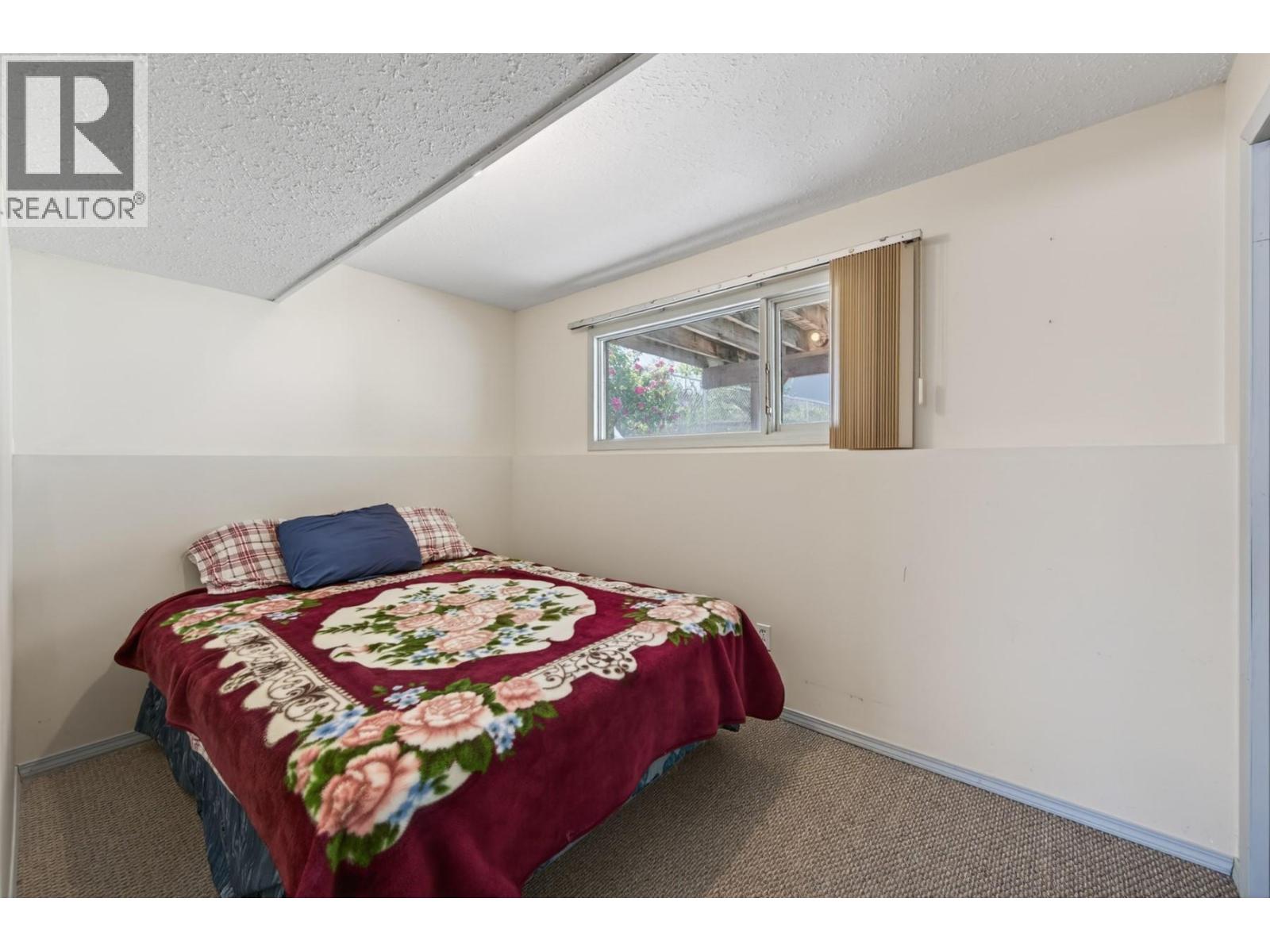 1106 Maclean Crescent - Image 29
