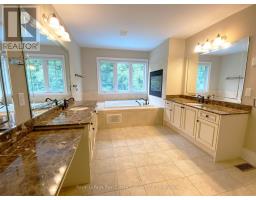 3385 Liptay Avenue, Oakville, ON L6M0M8 Photo 24