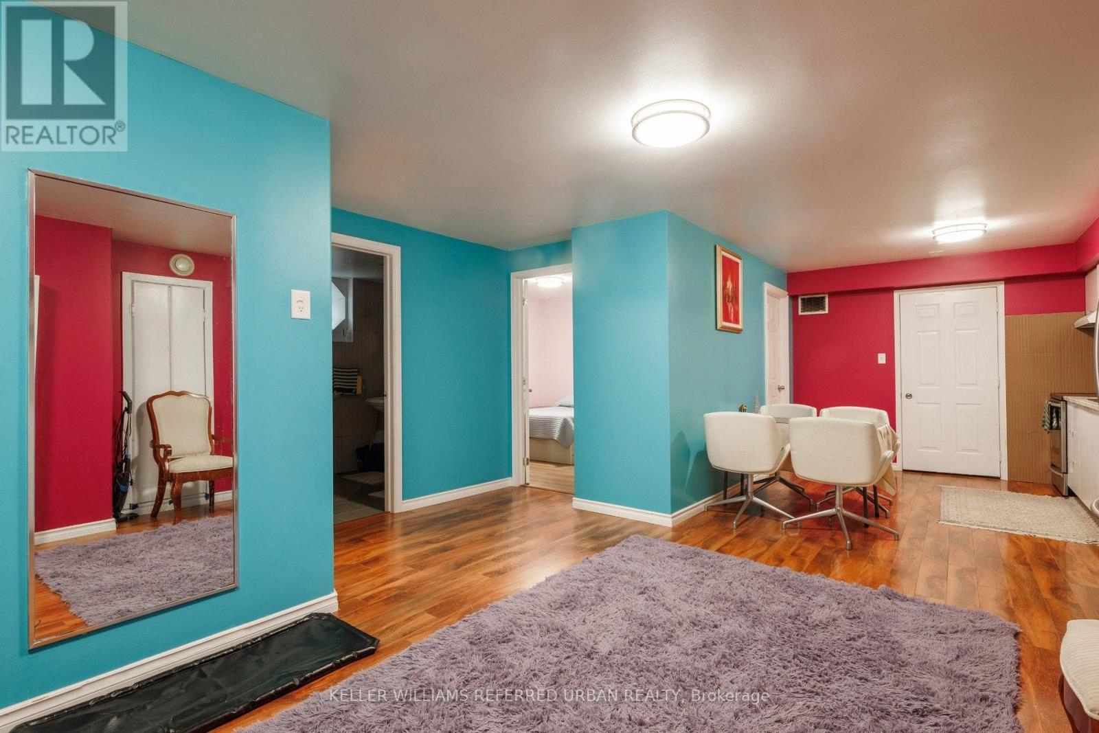 6 ELMHURST DRIVE - 45