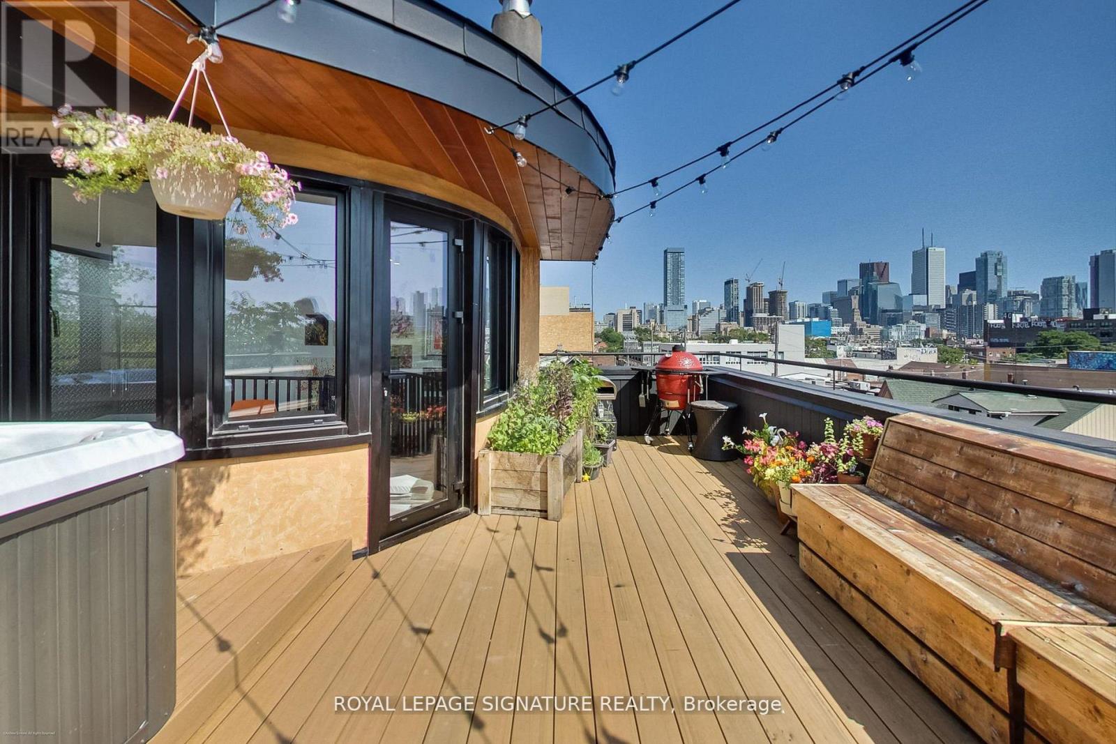 6 LITTLEHAYES LANE - 24