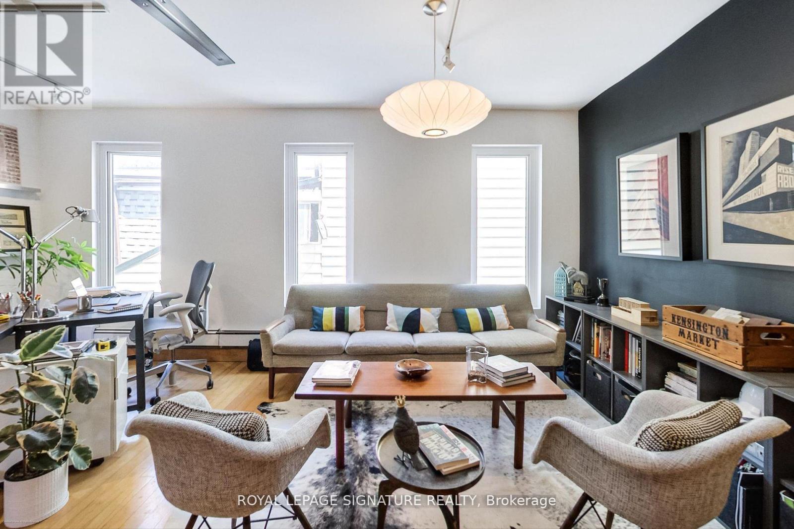 6 LITTLEHAYES LANE - 29