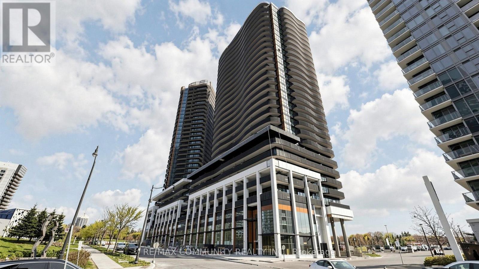 Photo of 18 Esther Shiner Boulevard