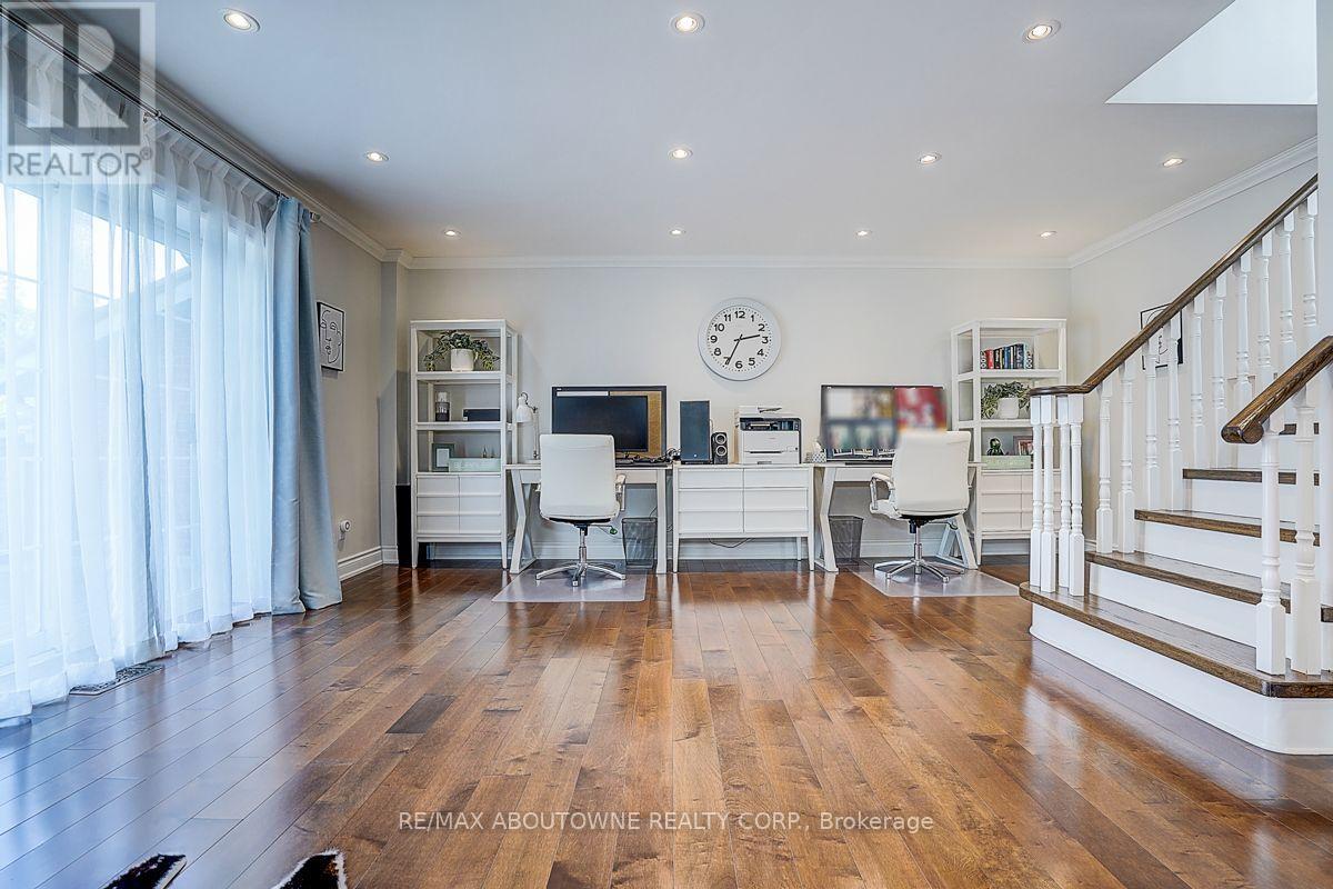 99 BRAHMS AVENUE - 25