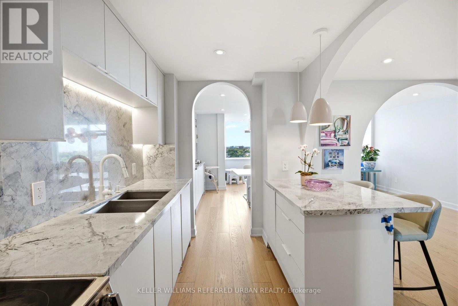 #1501 3000 BATHURST STREET - 16