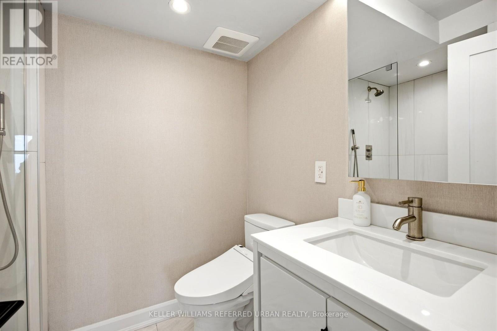 #1501 3000 BATHURST STREET - 22