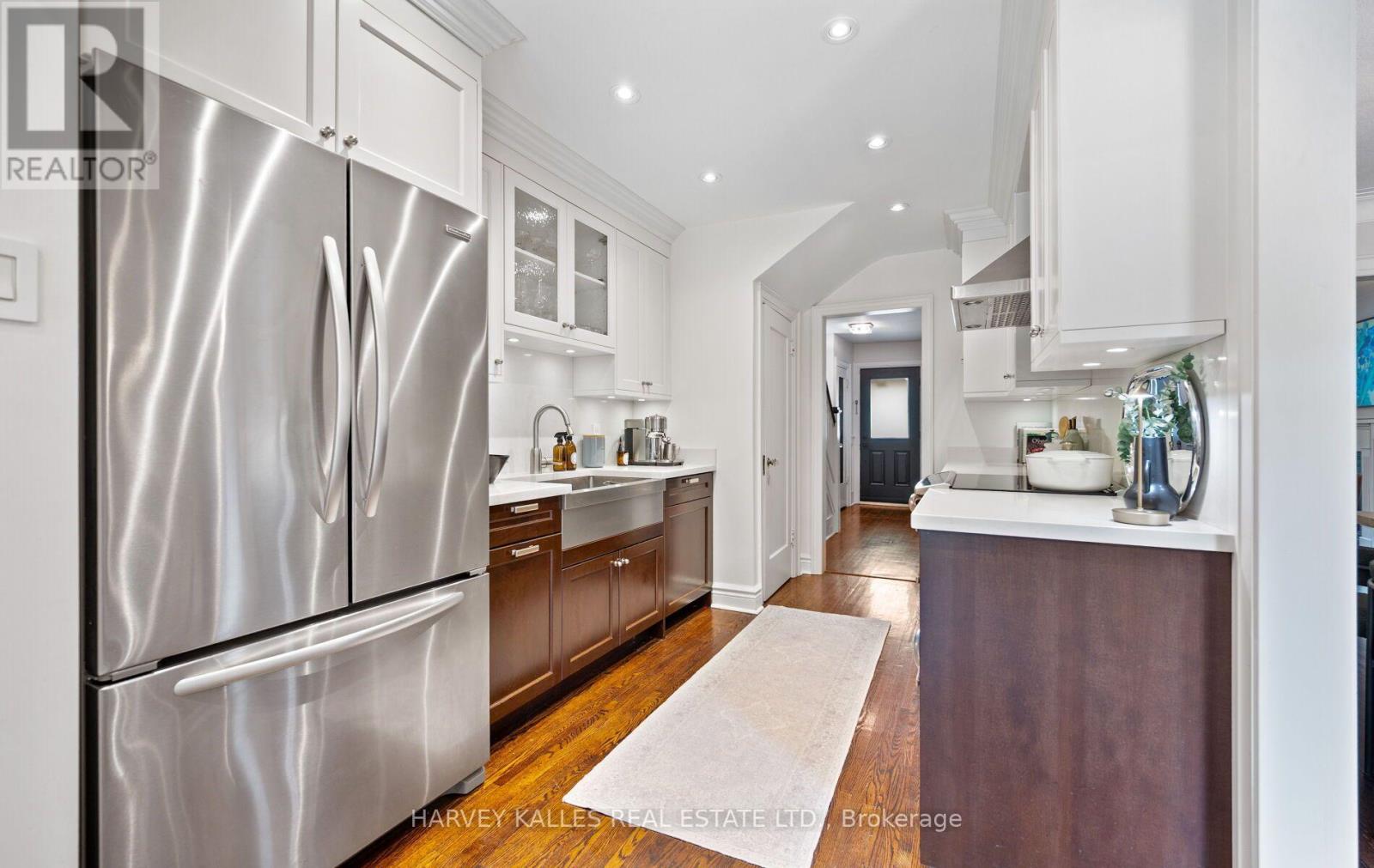 494 ROSELAWN AVENUE - 16