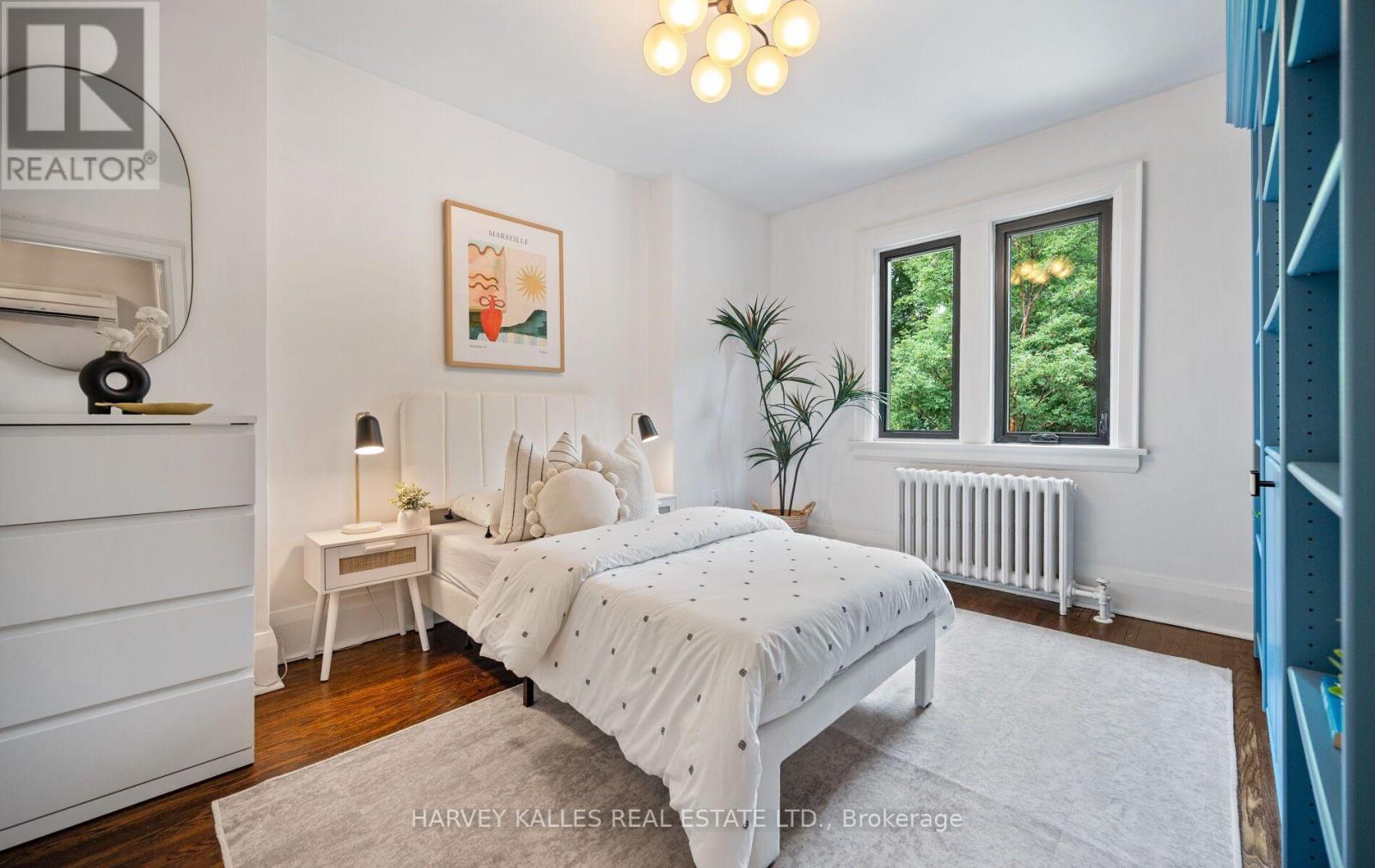 494 ROSELAWN AVENUE - 26