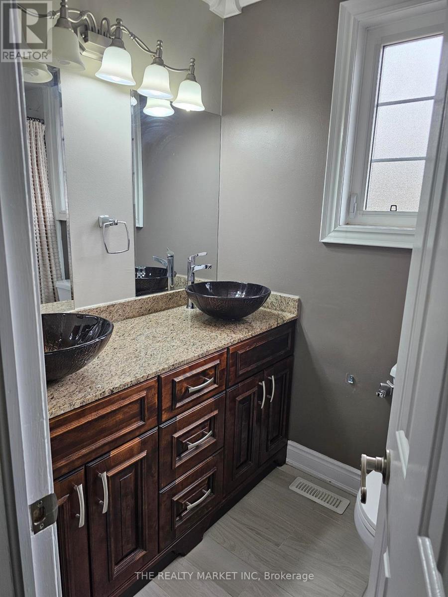 102 WILLIAM STEPHENSON DRIVE - 6