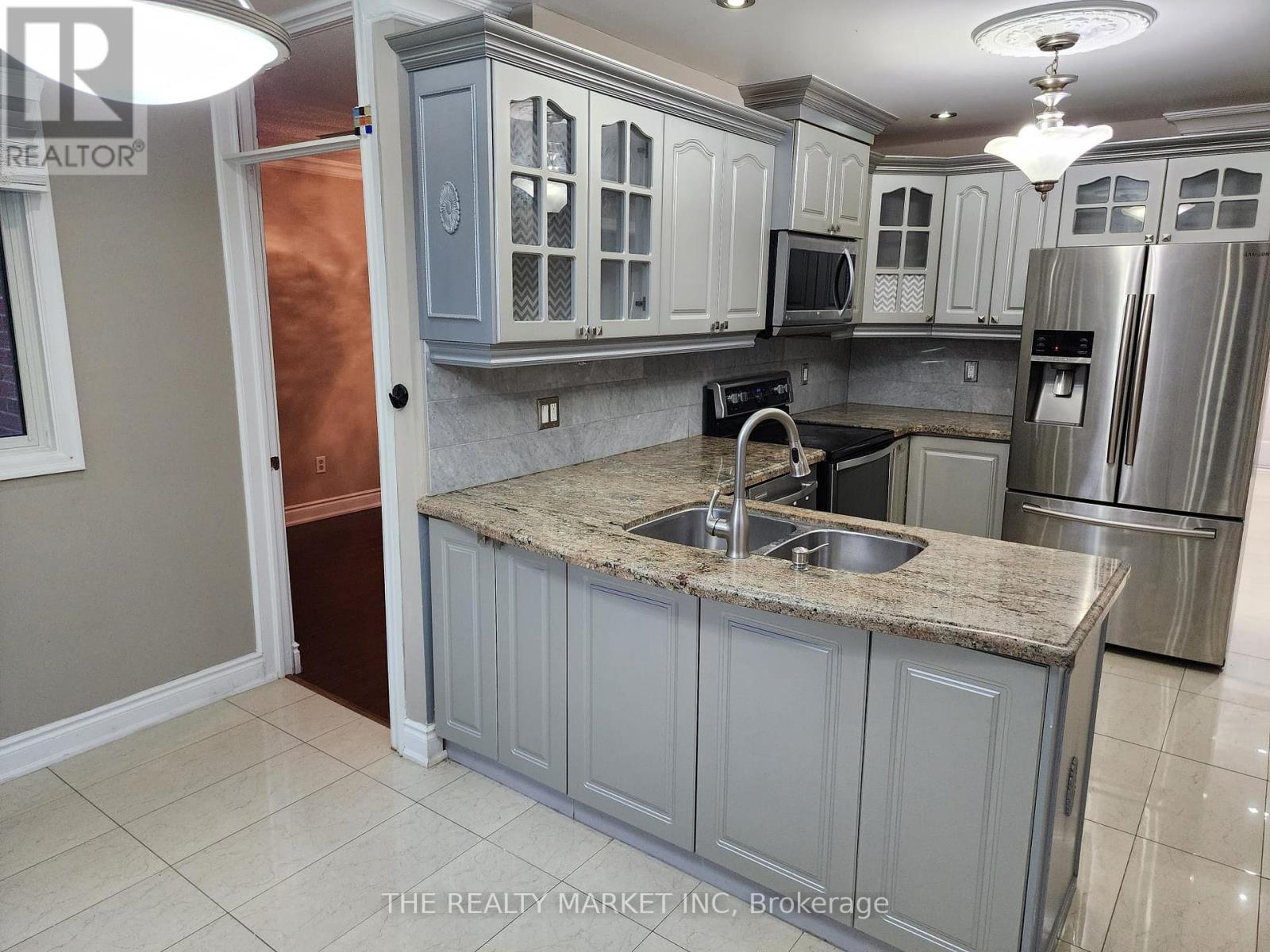 102 WILLIAM STEPHENSON DRIVE - 9