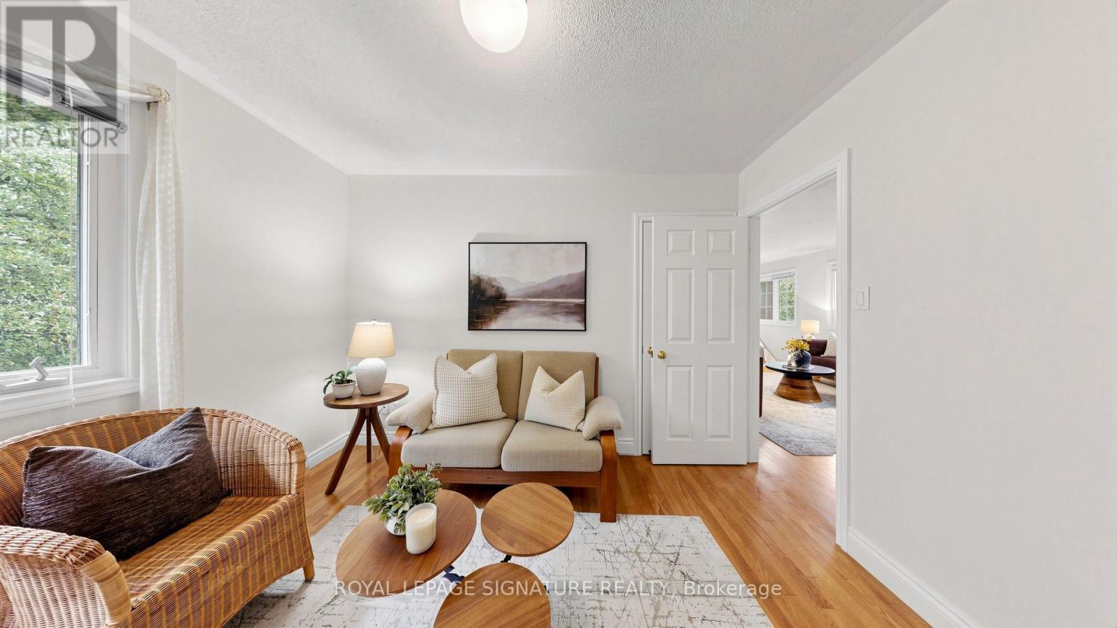 8 WINDY RIDGE DRIVE - 33