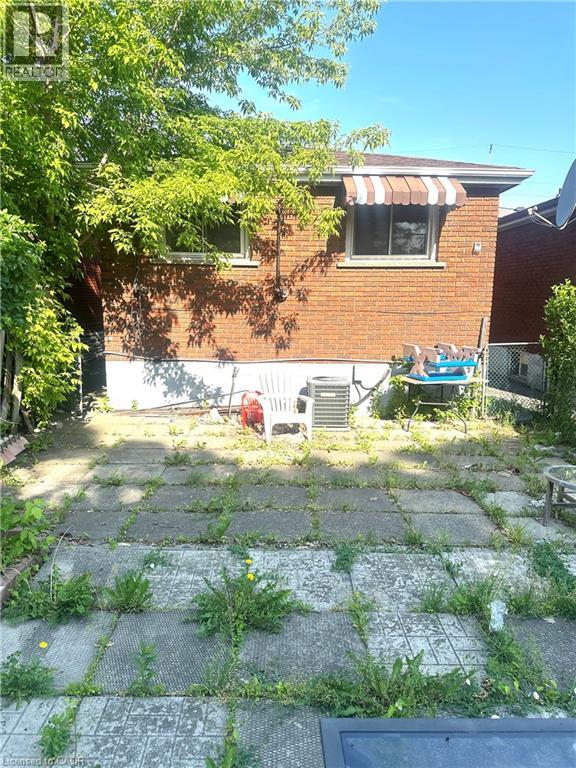 70 ELLIS Avenue - 4