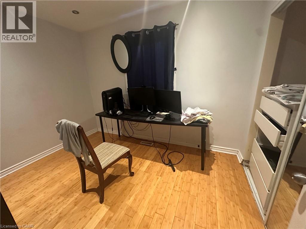 70 ELLIS Avenue - 10