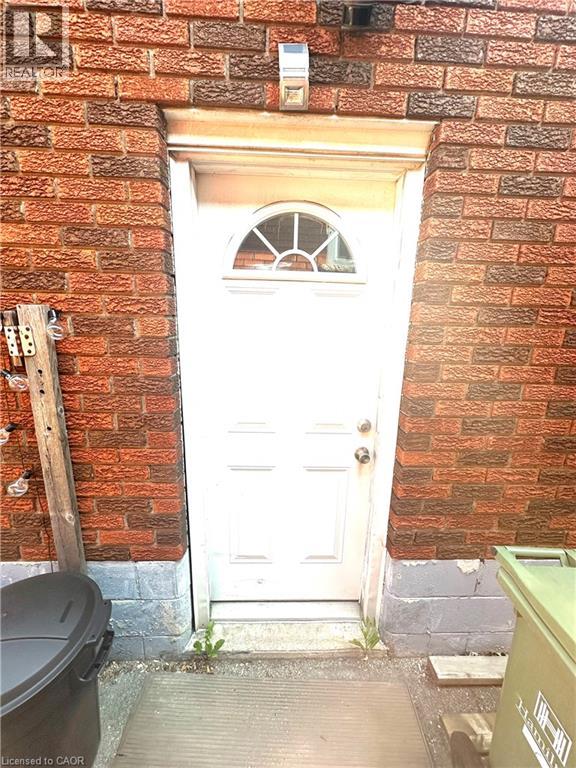 70 ELLIS Avenue - 5
