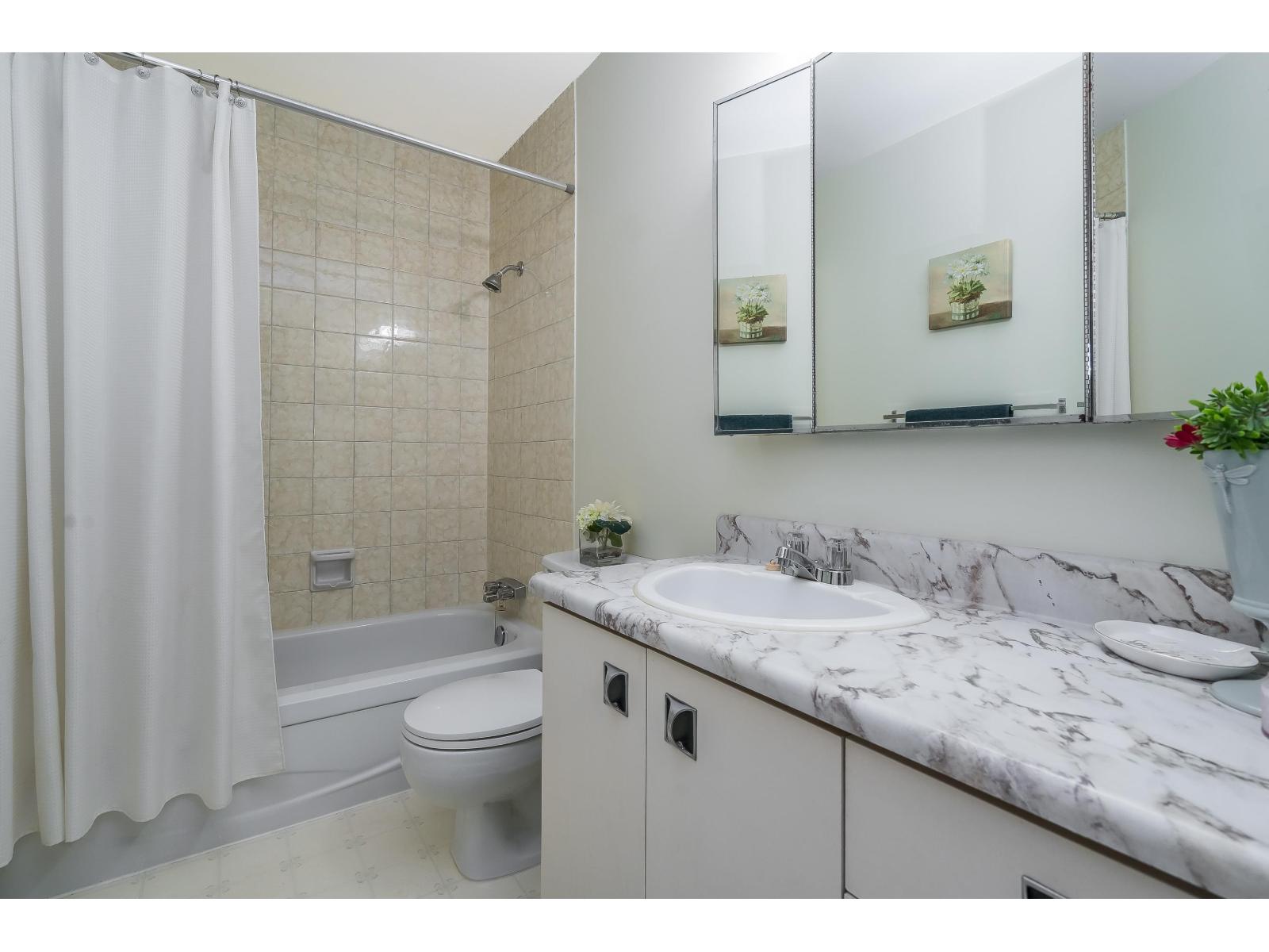 3 Bed, 3 Bath House for Sale in Surrey – 6329 195 STREET, Surrey – MLS# R3151468 - Image 24