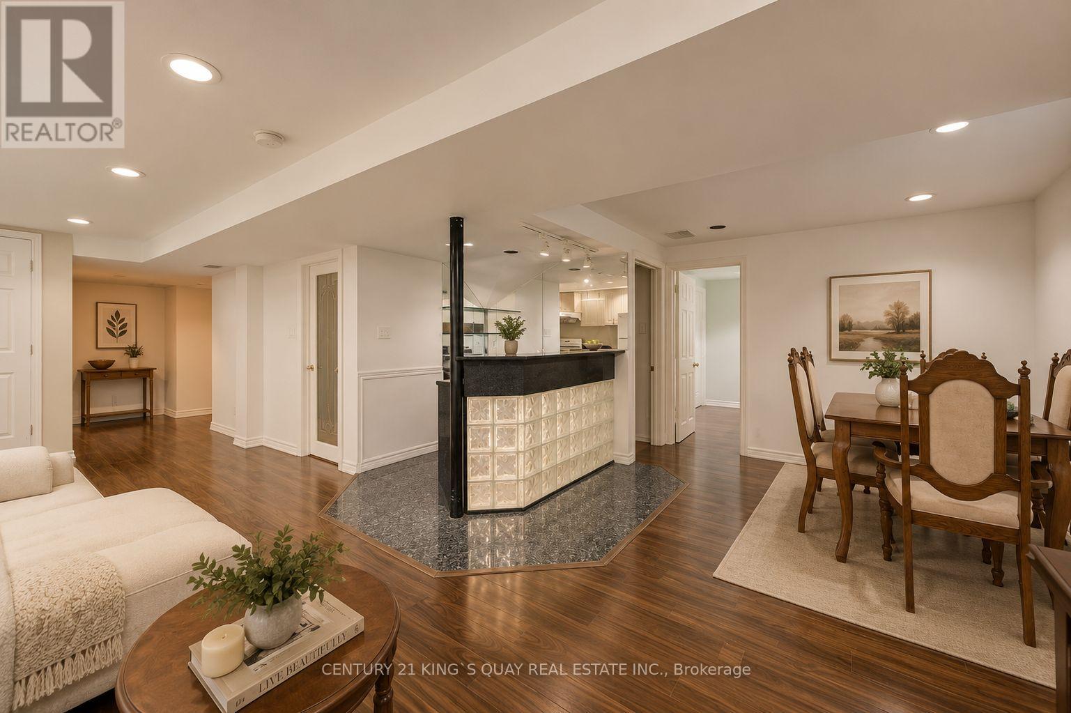 25 WESTMORELAND COURT - 36