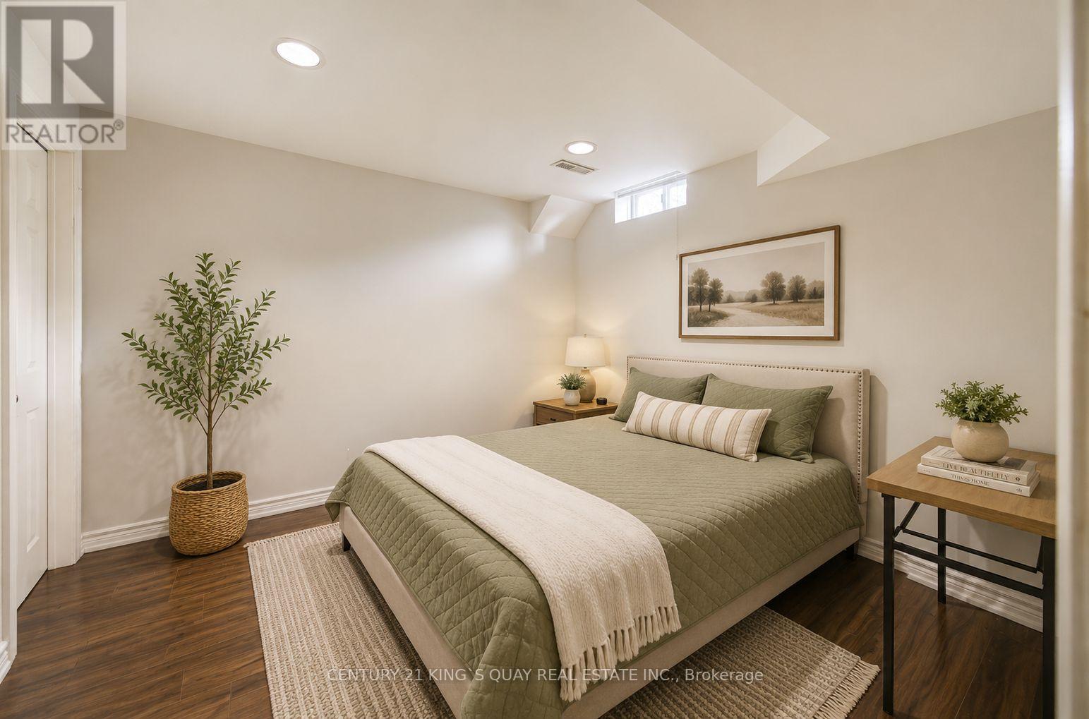 25 WESTMORELAND COURT - 38