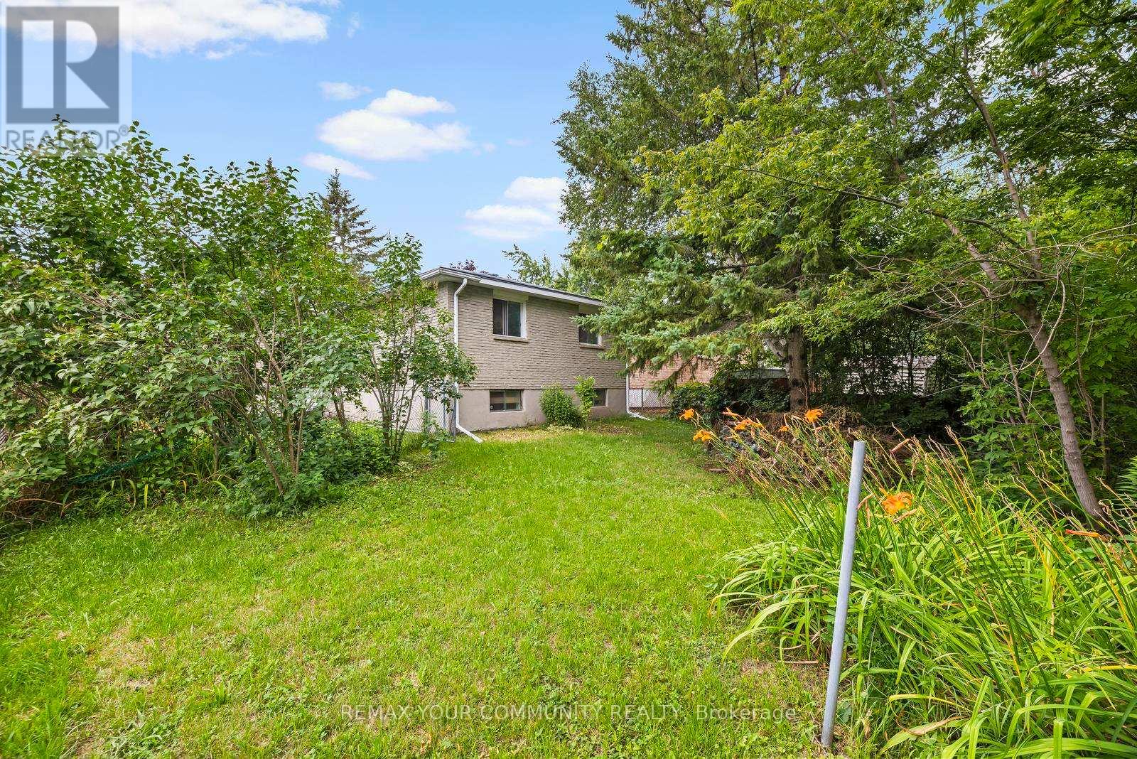 566 HIGHLAND CRESCENT - 29