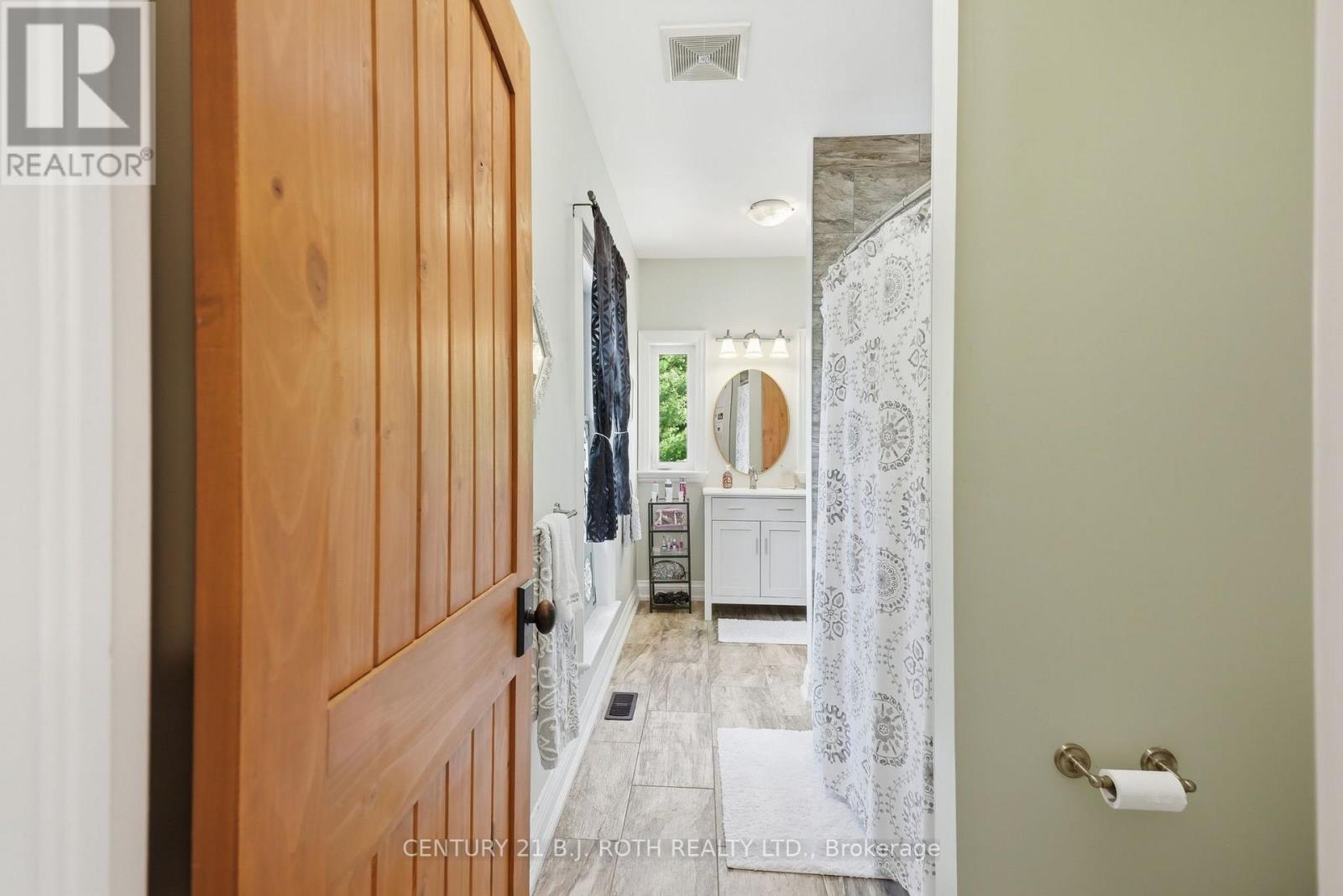 2055 FOREST VALLEY DRIVE - 23