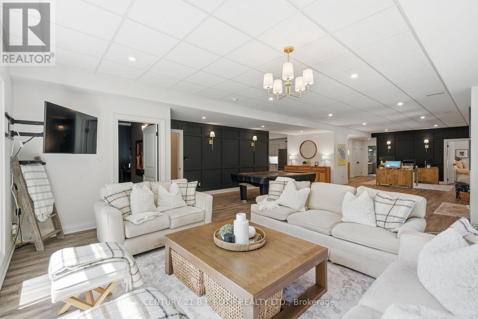 2055 FOREST VALLEY DRIVE - 26