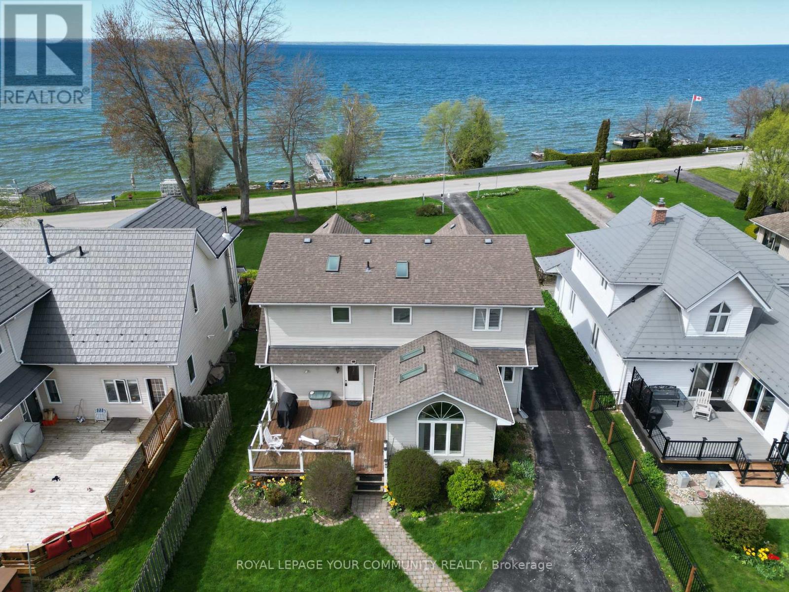 203 LAKE DRIVE E