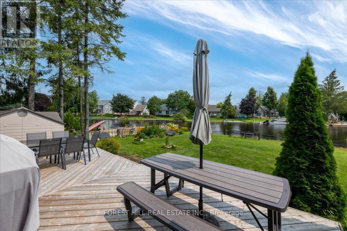 21 PINETREE COURT - 27