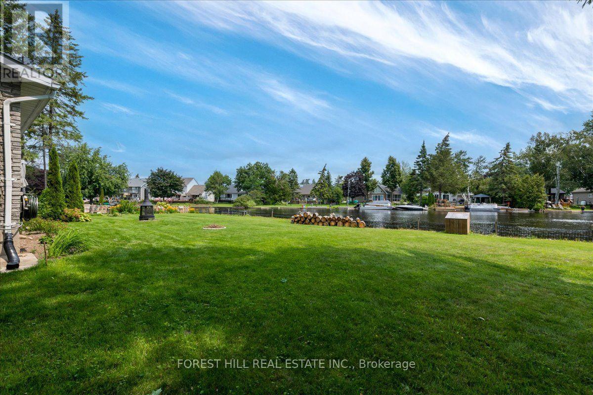21 PINETREE COURT - 29