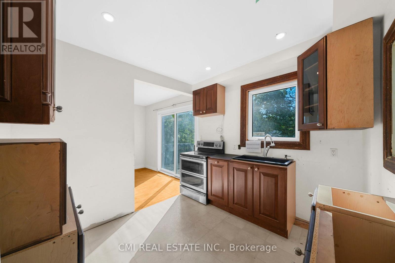 43 PERRY STREET - 15