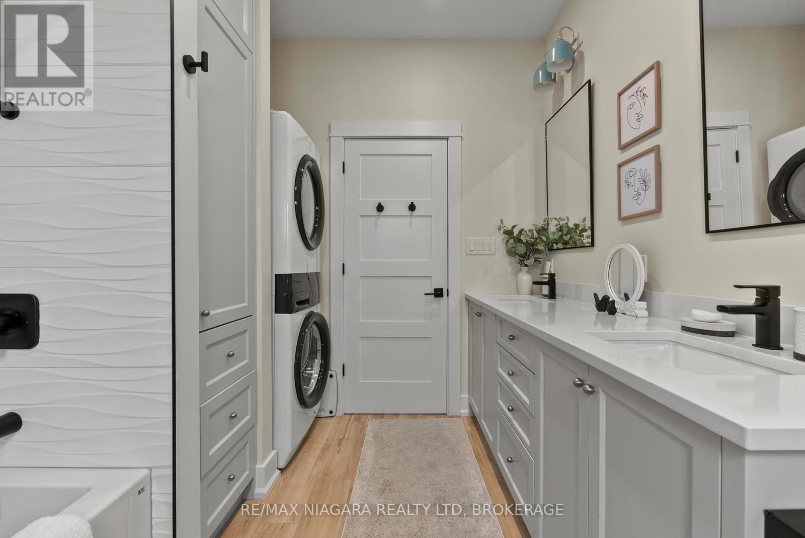 11605 BEACH ROAD W - Image 26