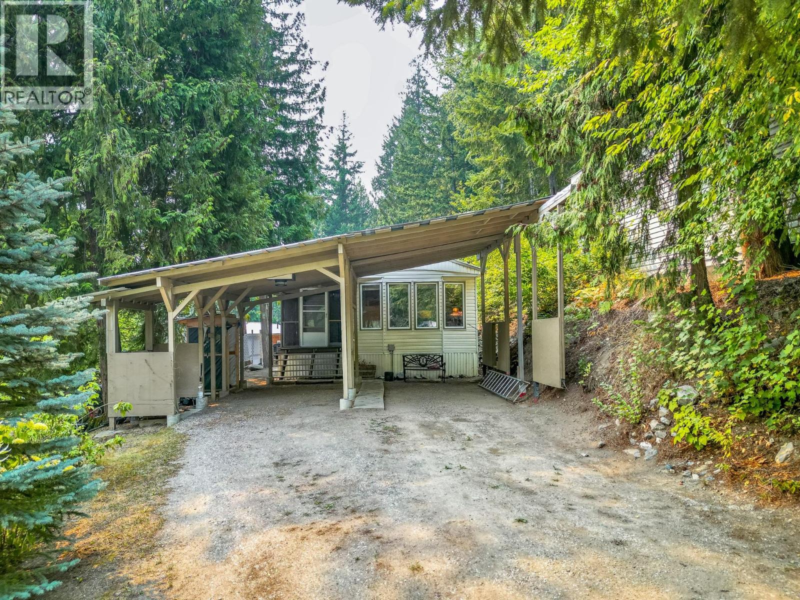 2036 Solsqua-Sicamous Road Unit# 8