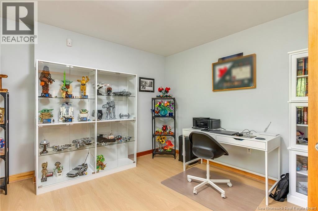 4 Ashwood Court - 33