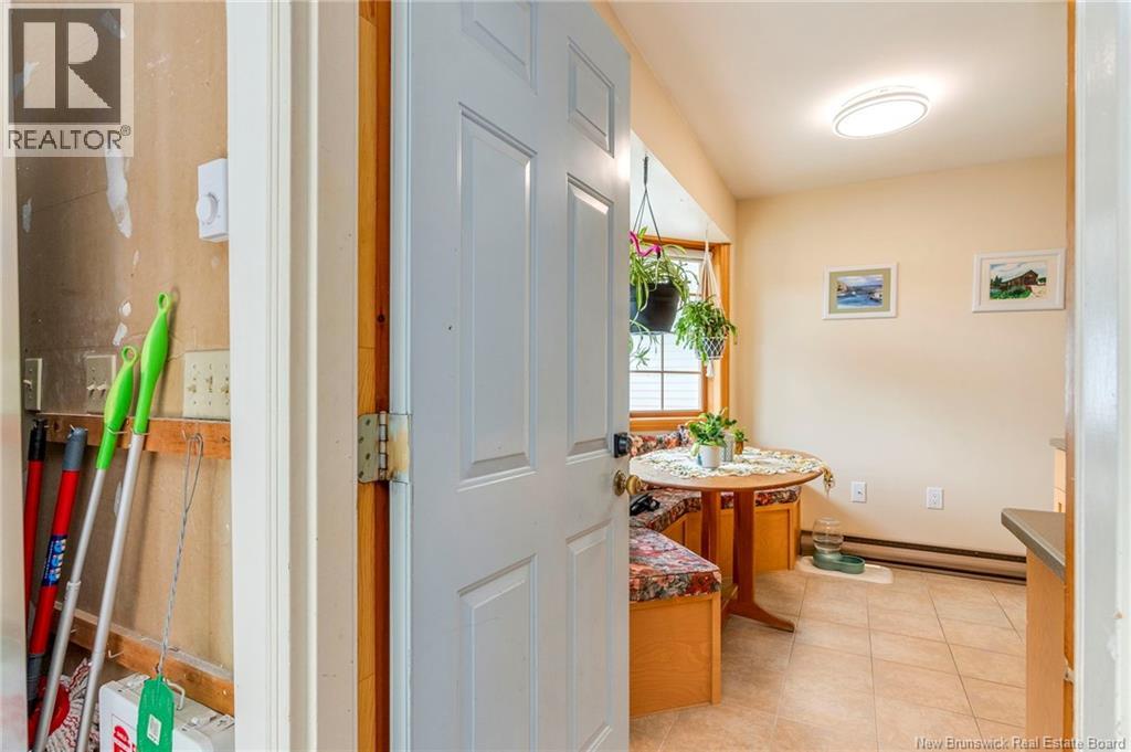 4 Ashwood Court - 42