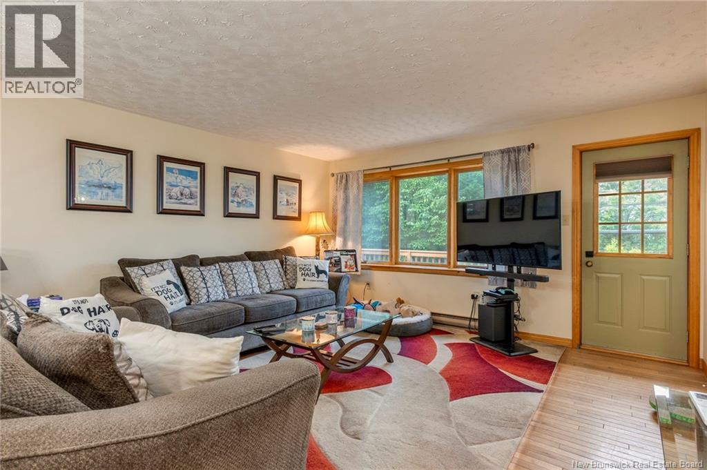 4 Ashwood Court - 8