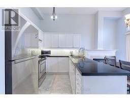 17 - 800 Dundas Street W, Mississauga, ON L5C4S8 Photo 9