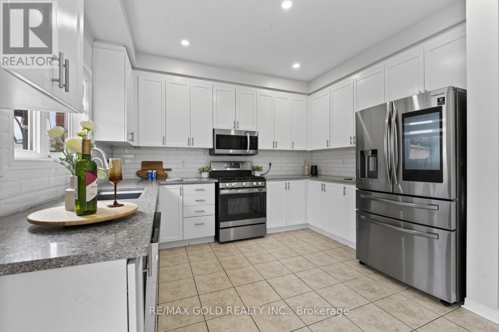 106 MEADOWLARK DRIVE - 8