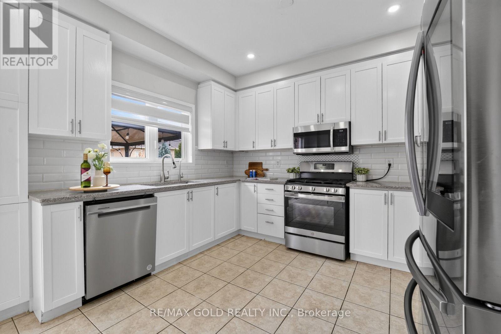 106 MEADOWLARK DRIVE - 9