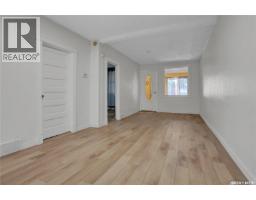 840 Grey Avenue, Moose Jaw, SK S6H1N1 Photo 11
