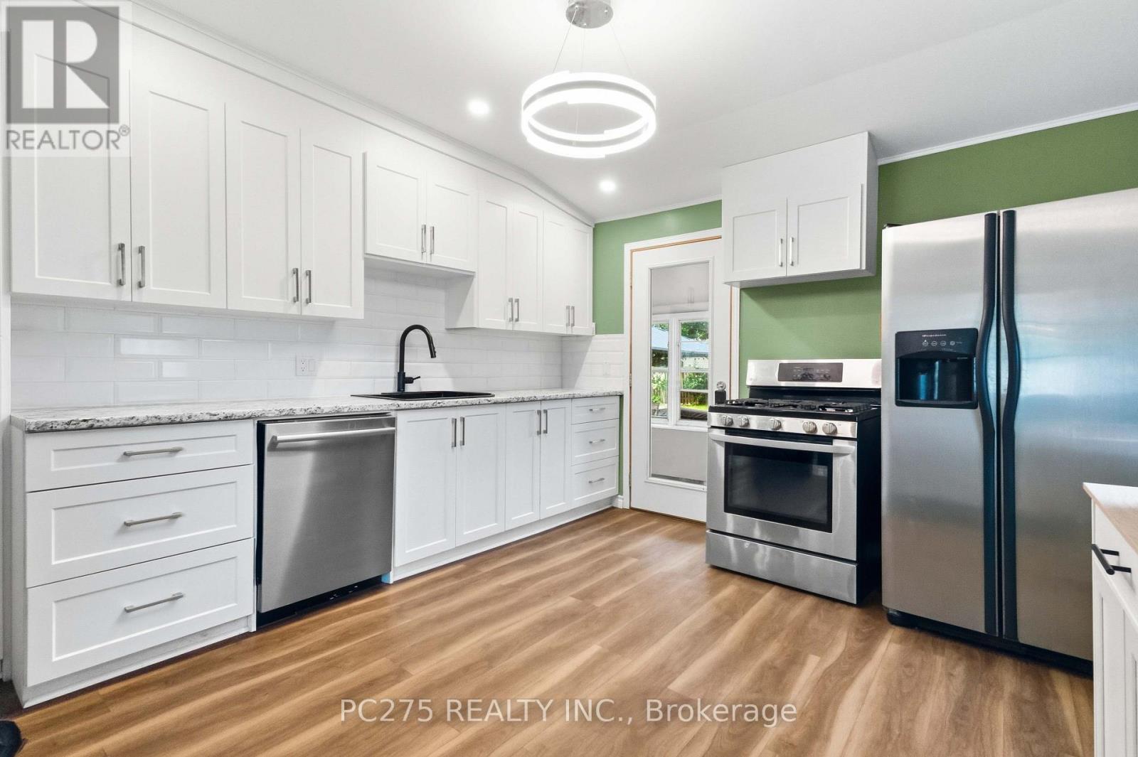174 FURNIVAL ROAD - 19