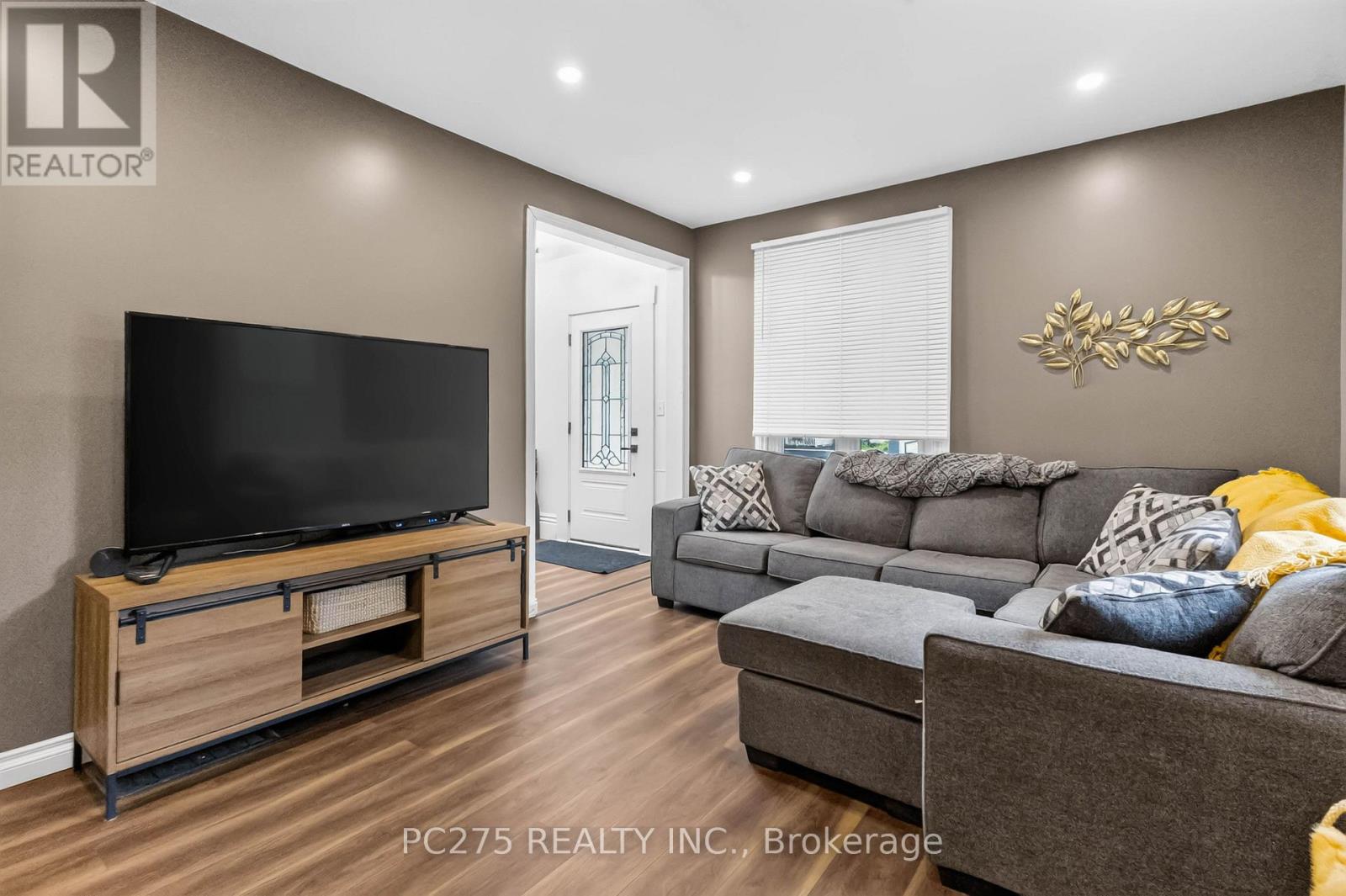 174 FURNIVAL ROAD - Image 27