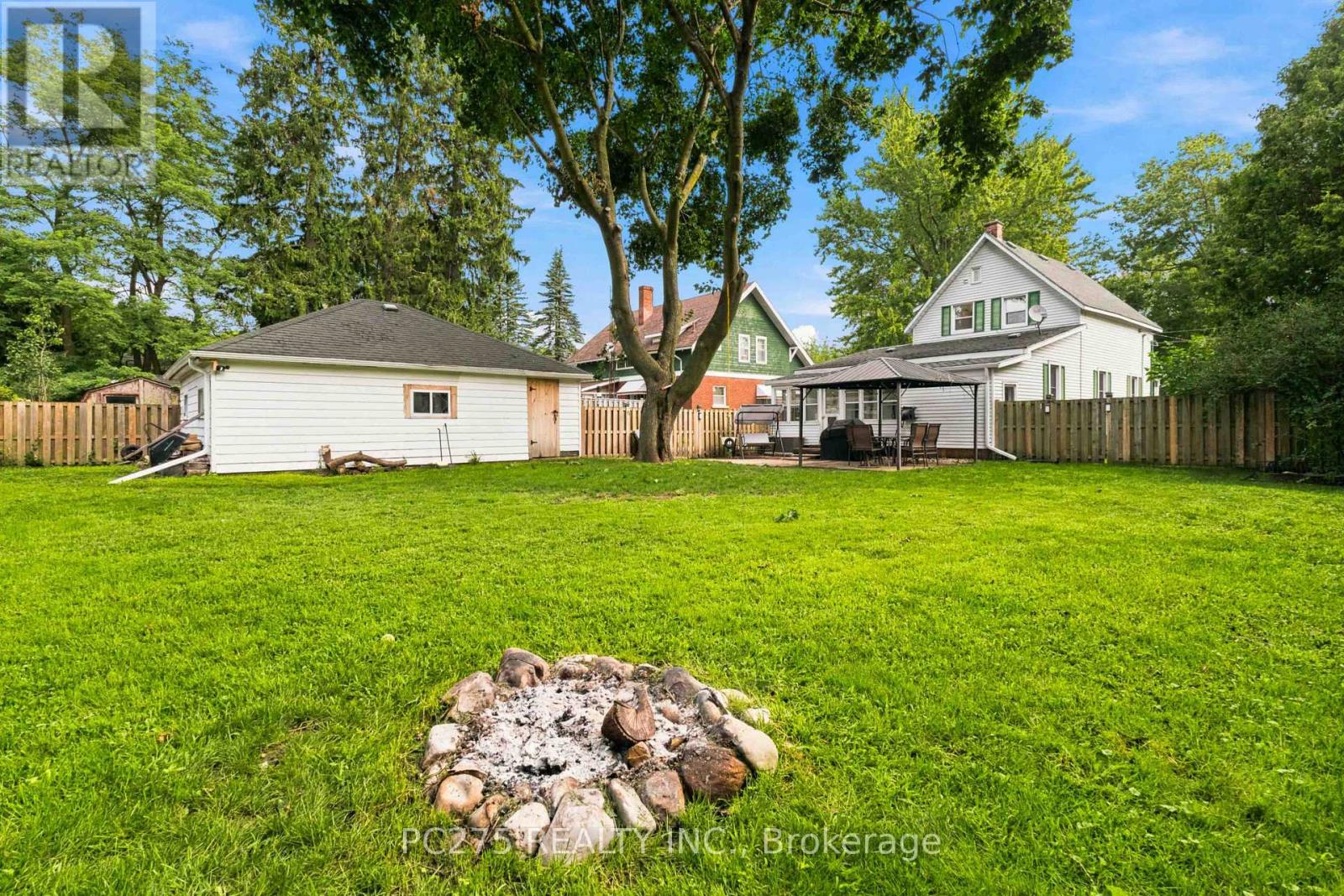 174 FURNIVAL ROAD - 39