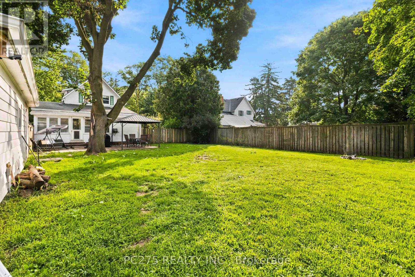 174 FURNIVAL ROAD - Image 36