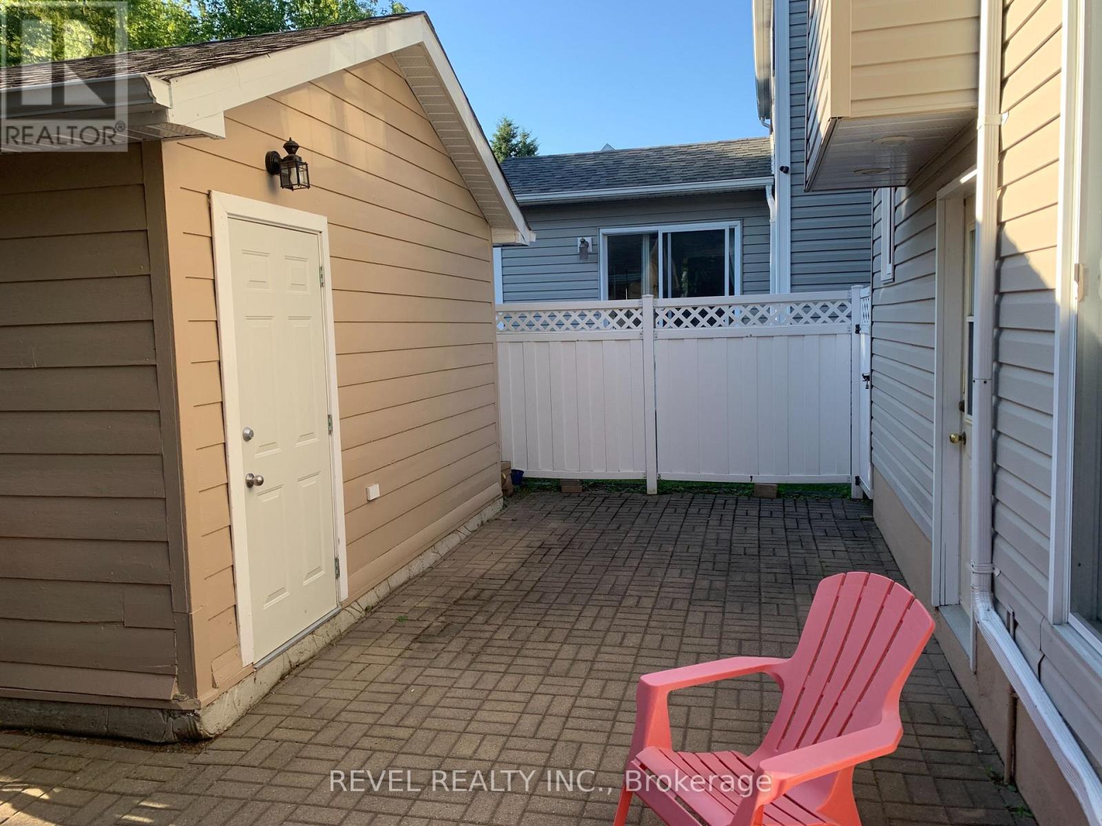 427 HARMONY STREET - Image 21