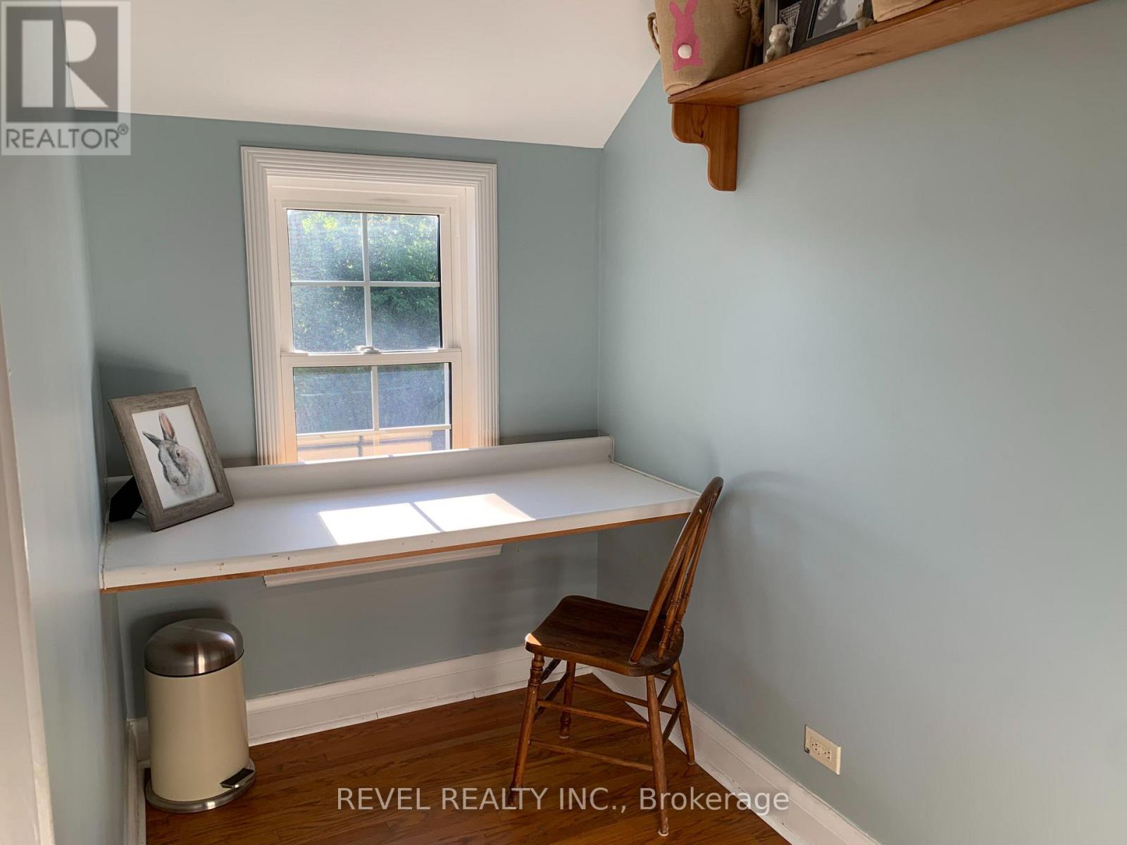 427 HARMONY STREET - 9