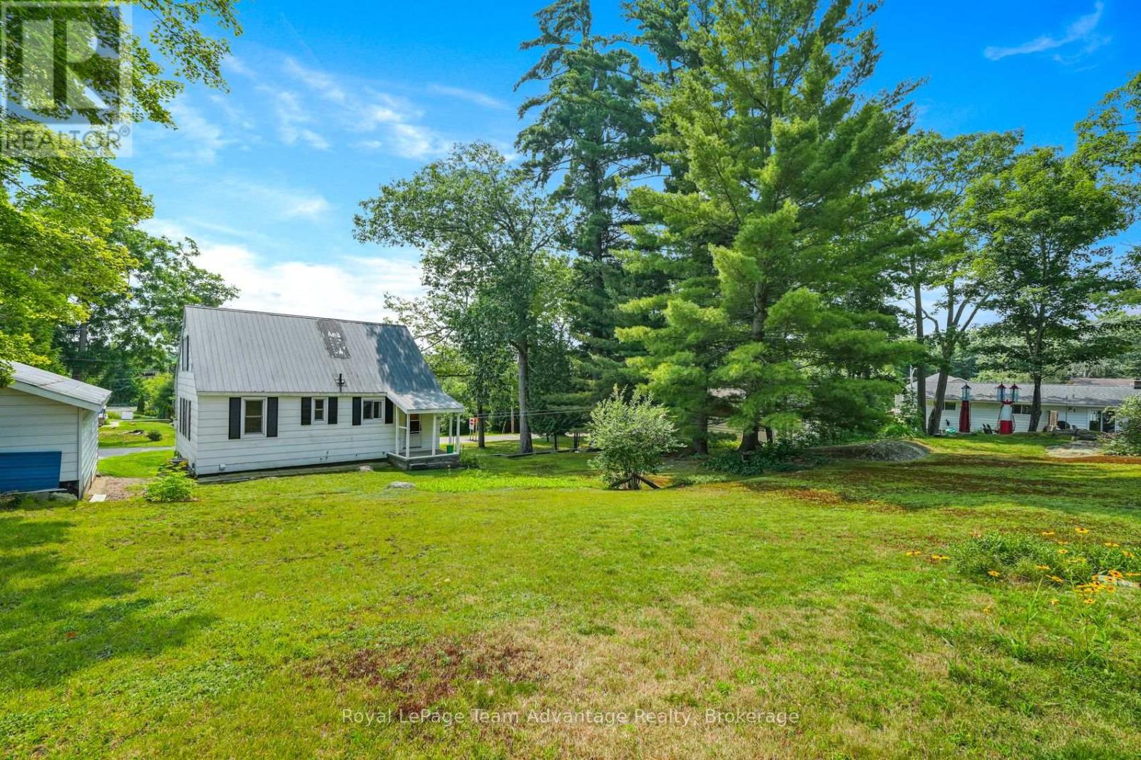 13 BURRITT STREET - Image 3