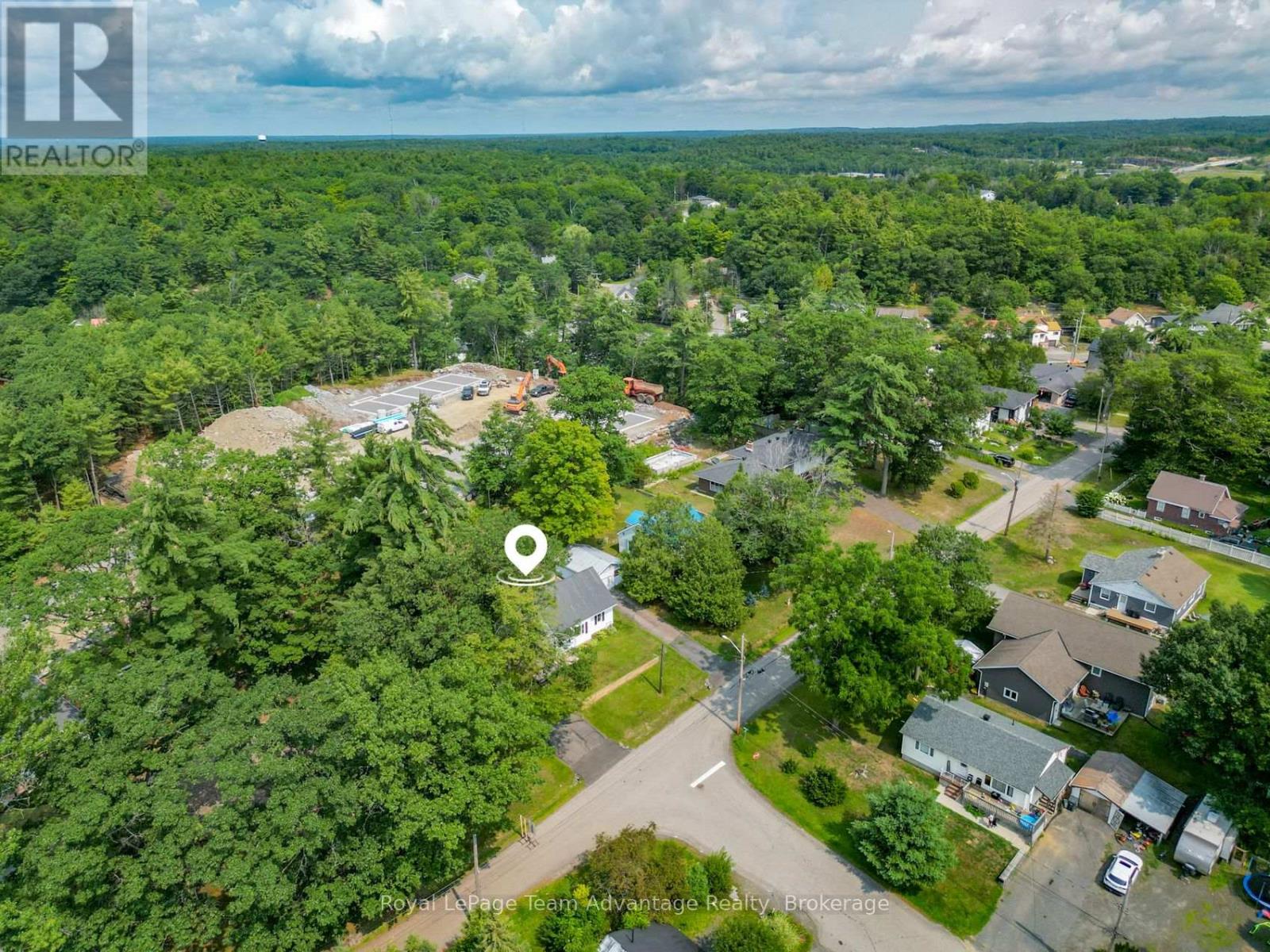 13 BURRITT STREET - Image 35